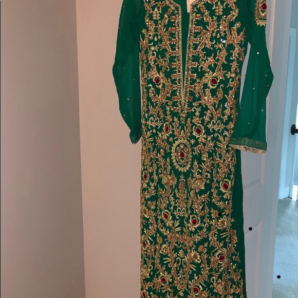 COPY - Bollywood outfit bridal INDIA Pakistan sal… - Picture 3 of 4